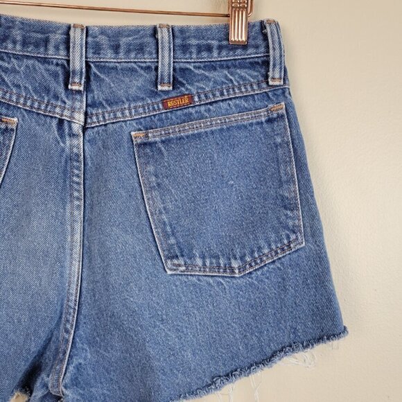 VTG Rustler Cutoff High Rise Medium Blue Wash Frayed Jean Mom Relaxed Shorts 2 4 - Picture 9 of 11